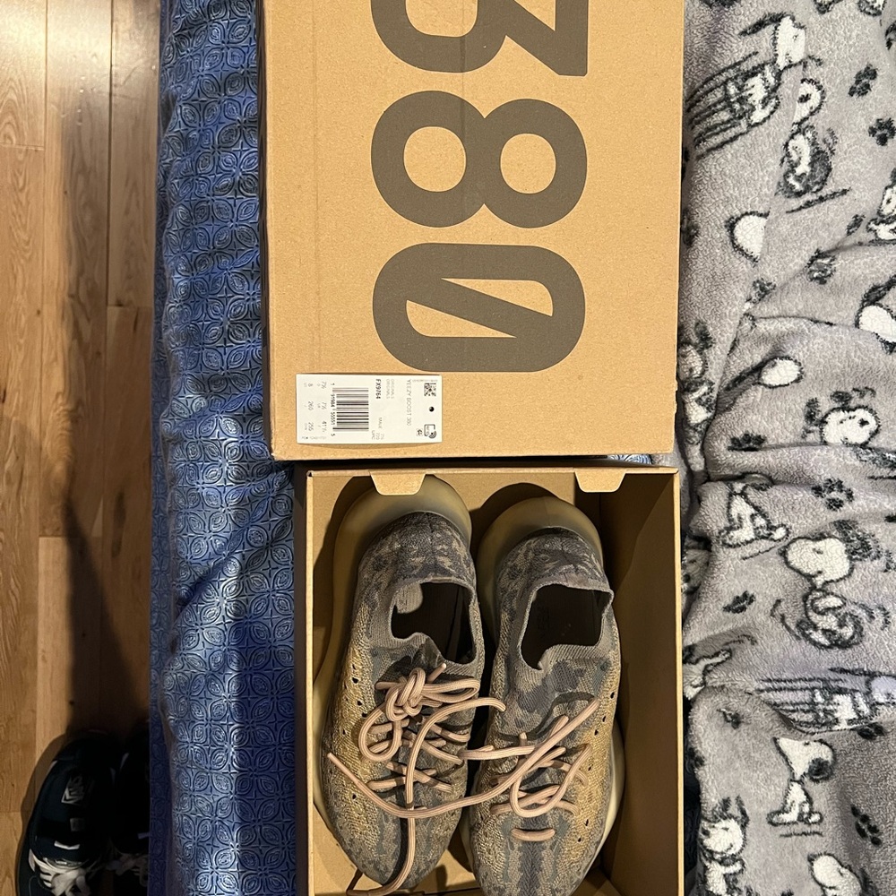 Yeezy 380 Men Size 8 - Picture 2 of 11